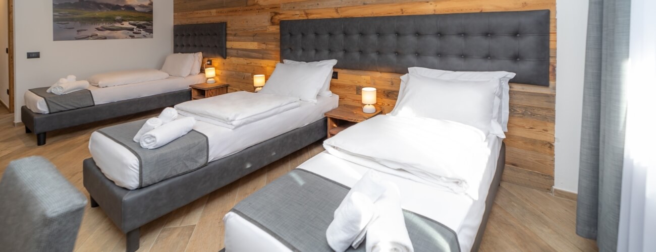 GRAN-ROC–CAMERE–TRIPLA-twin–Gran-roc-camera-tripla-twin-3-1300×500