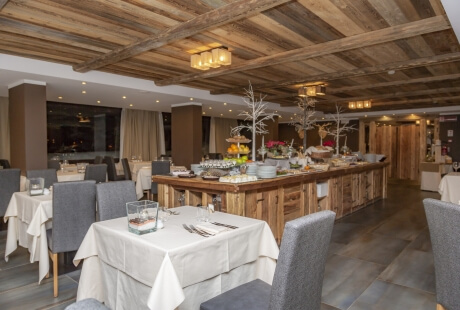 GRAN-ROC–RISTORANTE–Gran-Roc-ristorante-inverno-sestriere-cena-8-460×310