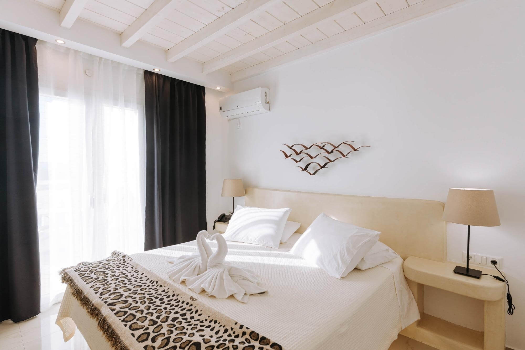 Standard_Double_Rooms_with_Mountain_View-2